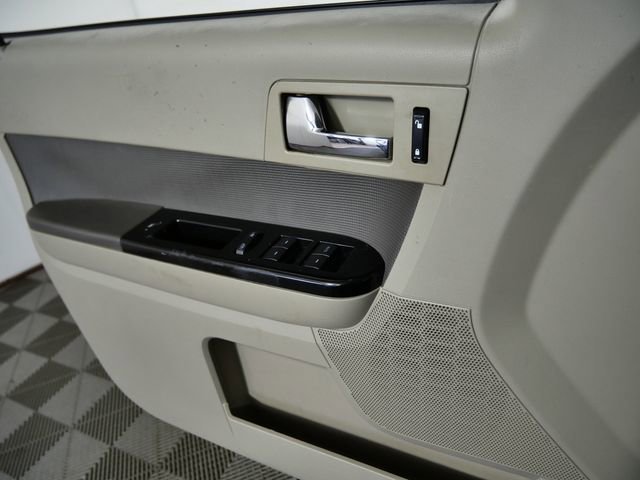 Used 2009 Gray Ford Hybrid image 25