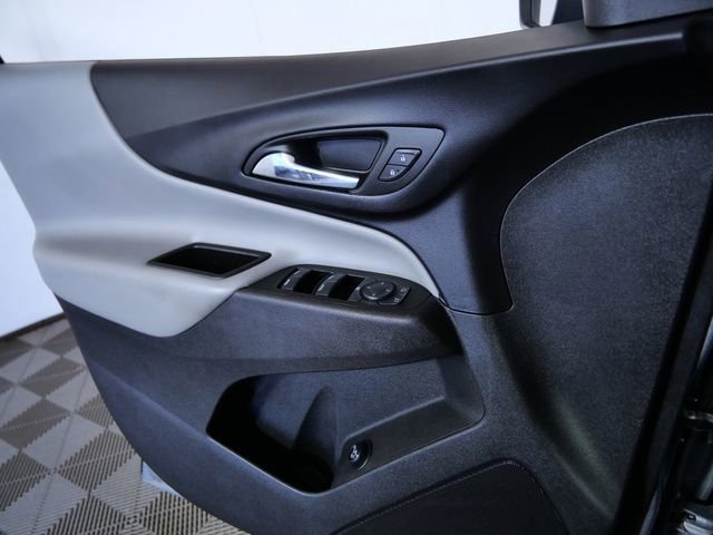Used 2024 Gray Chevrolet LT image 25