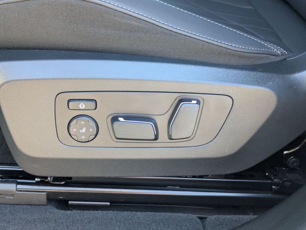 Used 2026 White BMW 30 xDrive image 15