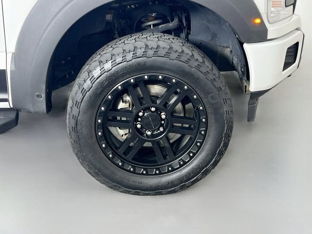 Used 2020 White Ford Lariat image 40