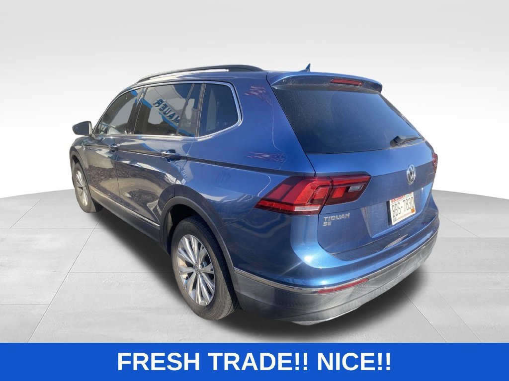 Used 2018  Volkswagen SEL image 4