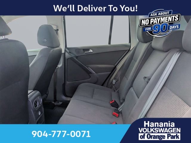 Used 2017 Black Volkswagen 2.0T image 13