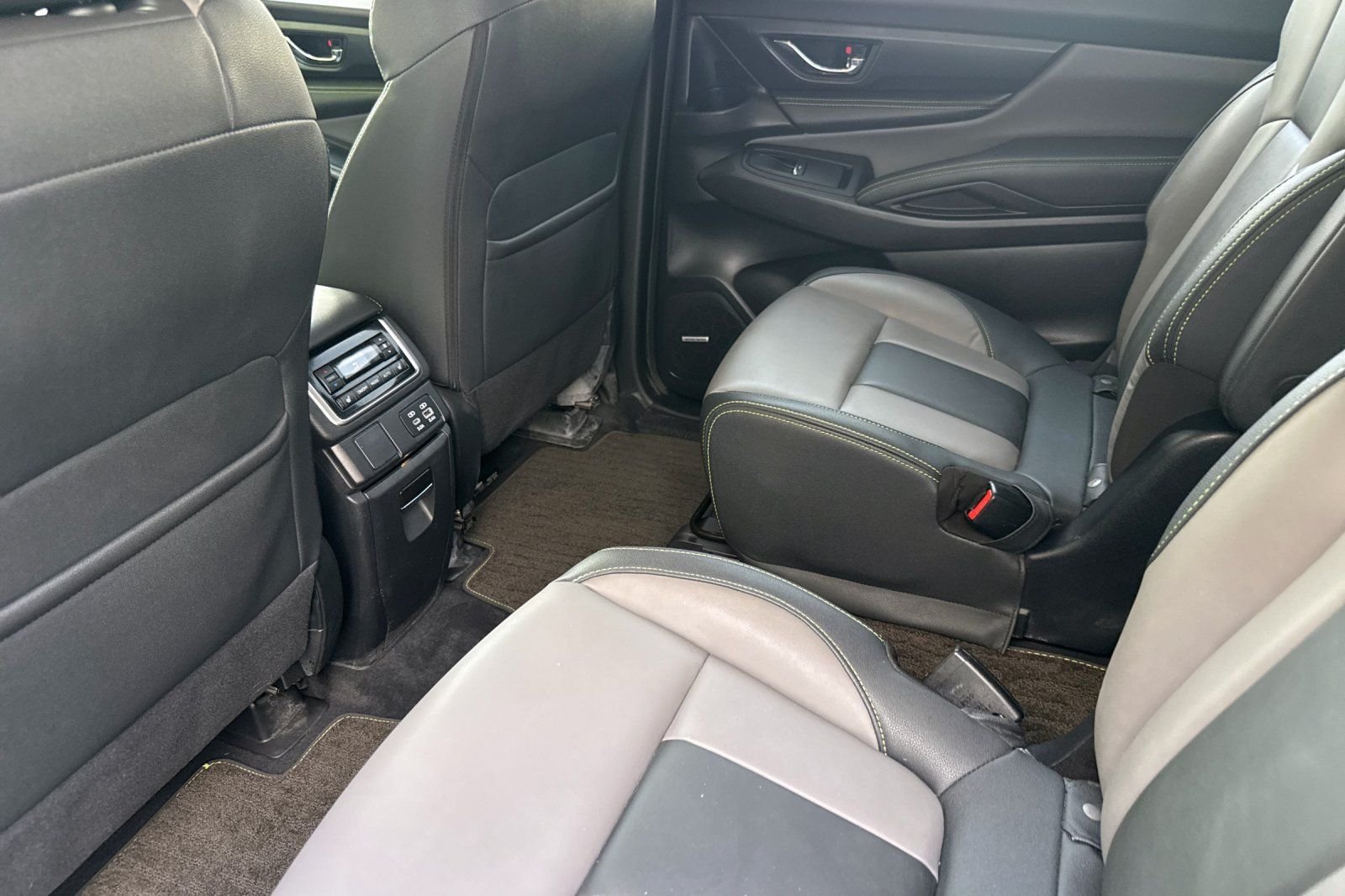 Used 2024 Silver Subaru Onyx Edition image 11