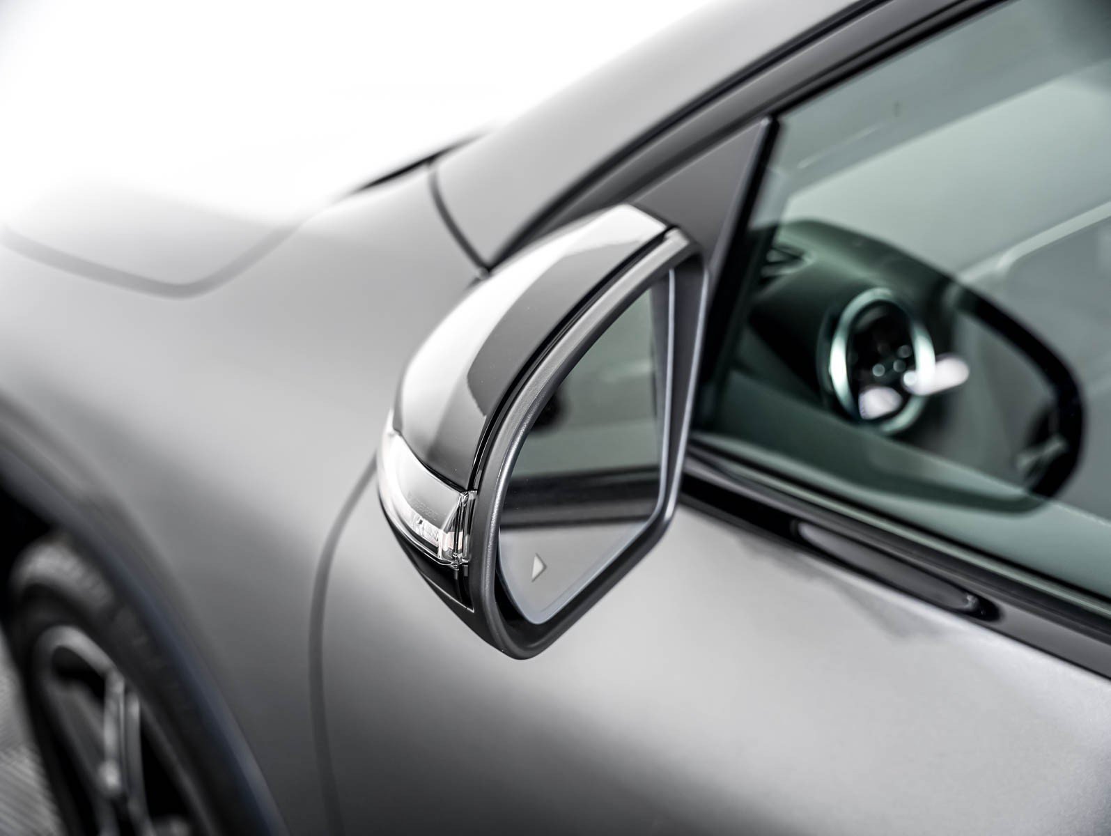 New 2026 Mountain Grey Metallic Mercedes-Benz GLA 250 image 25