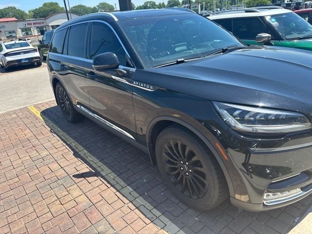 Used 2020 Black Lincoln Reserve image 2