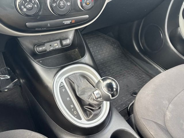 Used 2018 Bright Silver Kia Base image 26