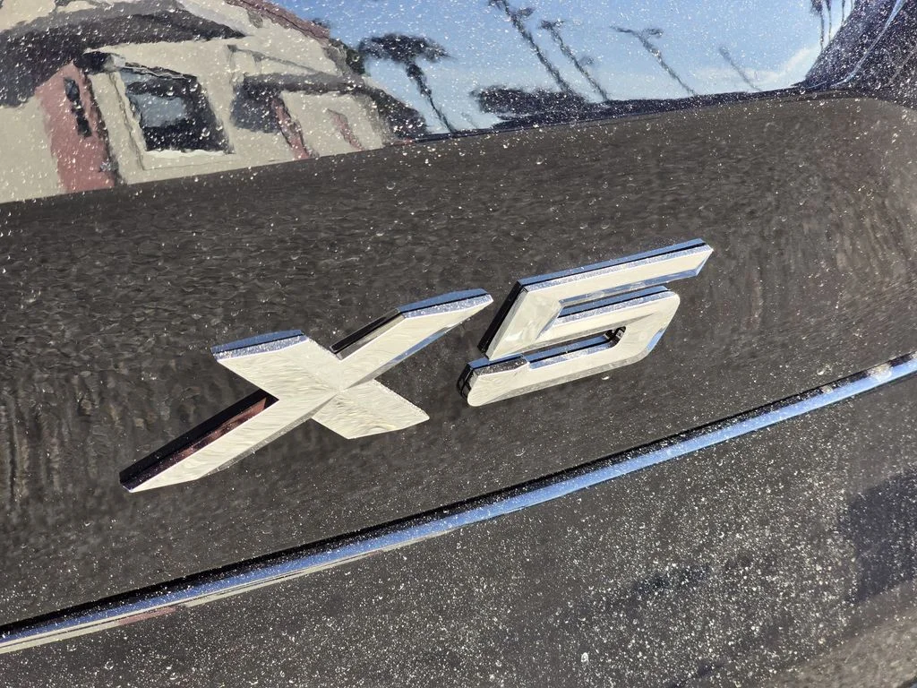 Used 2026 Black BMW sDrive40i image 6