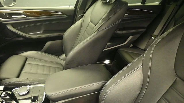 Used 2022 Dark Graphite BMW xDrive30i image 24