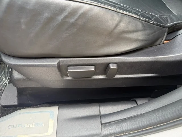 Used 2019 Silver Mitsubishi GT image 8