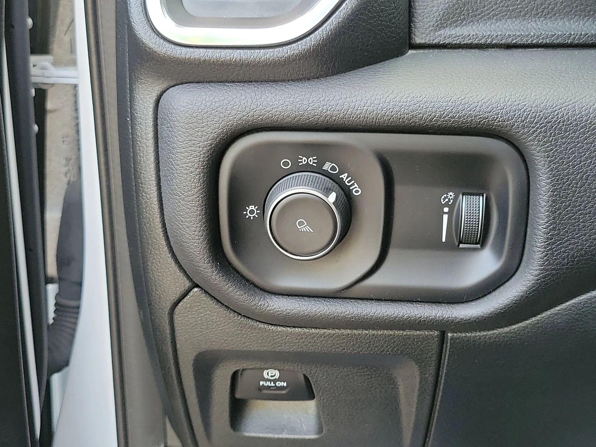 Used 2024 White Ram Laramie image 10