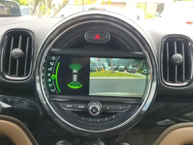 Used 2018 Silver MINI Base image 25