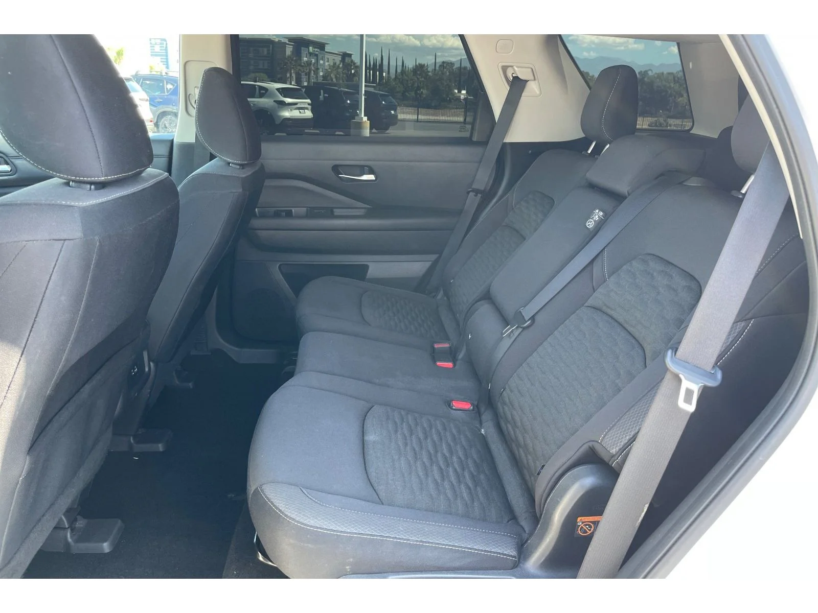 Used 2022 Pearl White Tricoat Nissan SV image 15