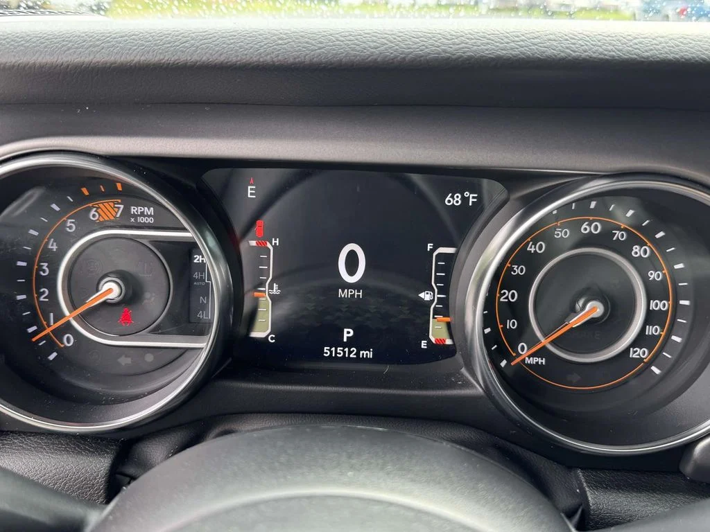 Used 2023 White Jeep Sport S image 23