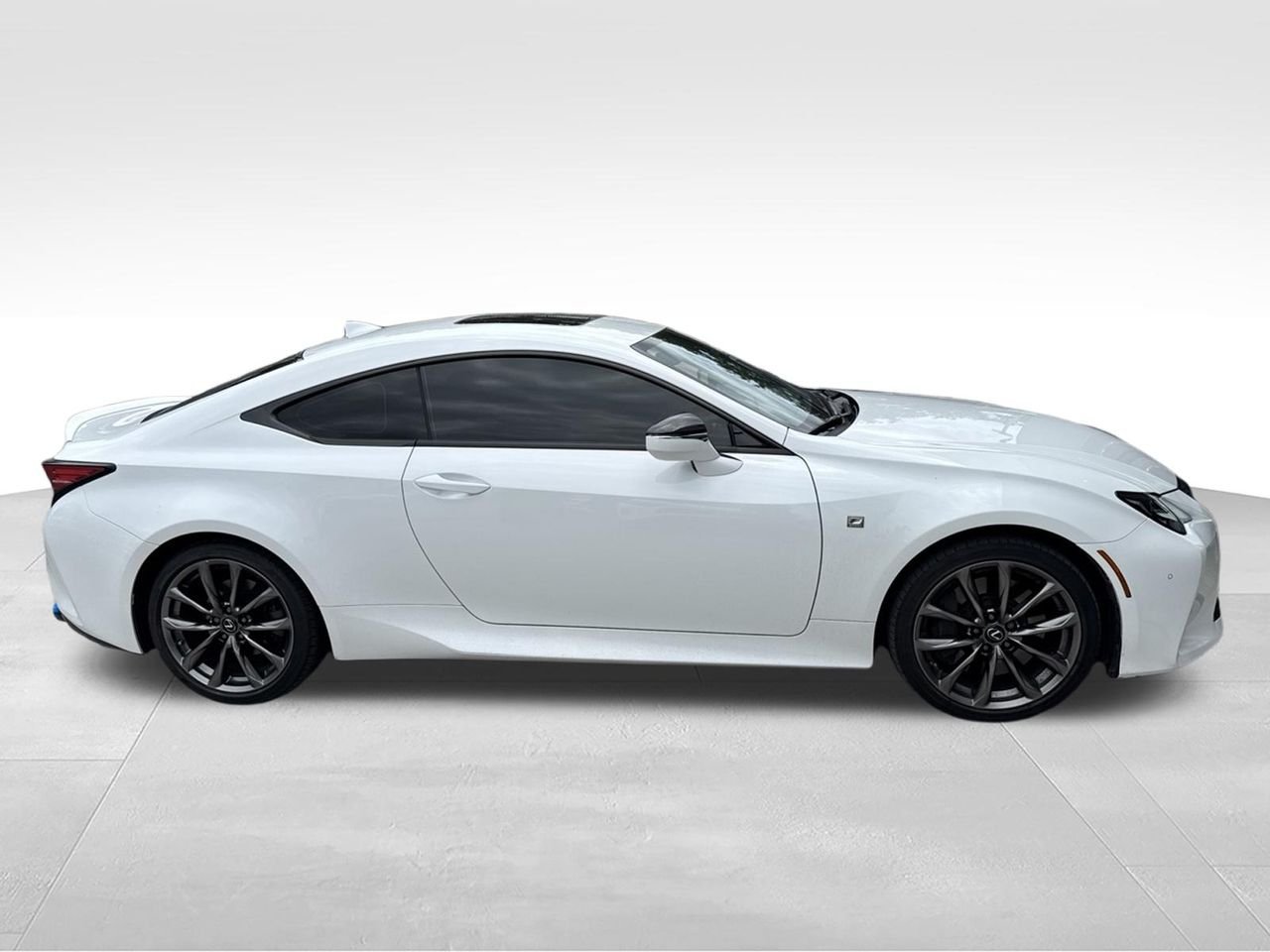 Used 2019 White Lexus 300 image 3