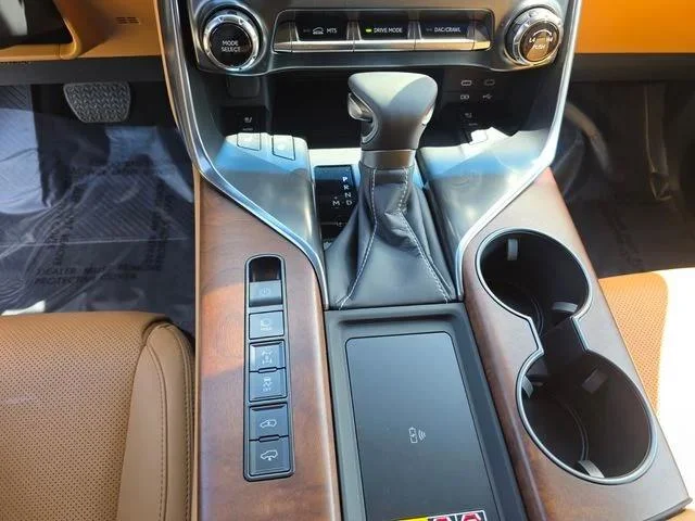 New 2026 Eminent White Pearl Lexus LUXURY image 34