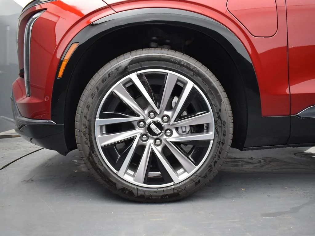 2026 Cadillac VISTIQ Sport - Photo 8