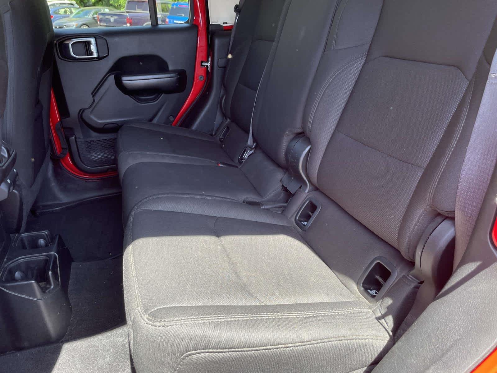 Used 2020 Firecracker Red Clearcoat Jeep Sport S image 19