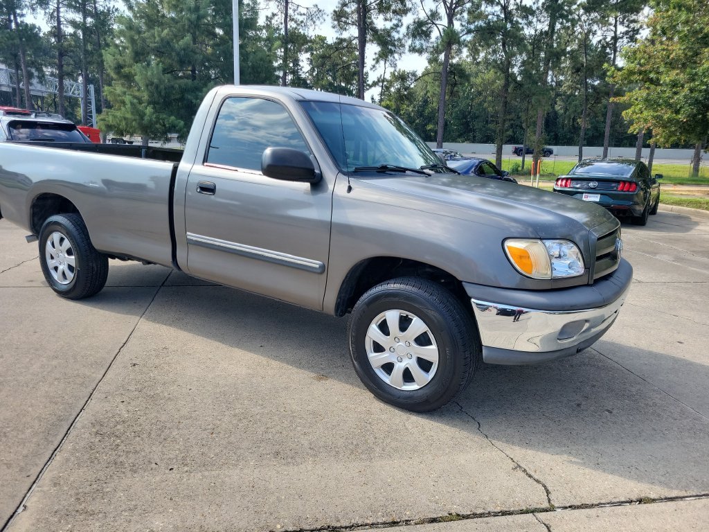 Used 2005 Gray Toyota Base image 11