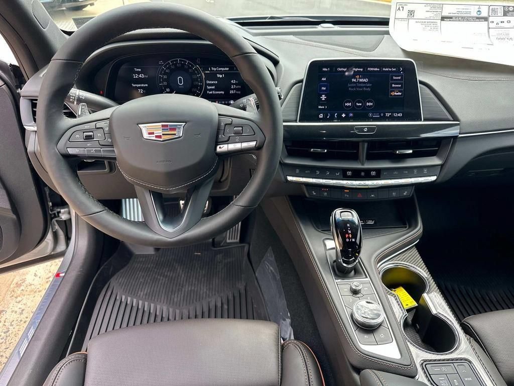 2026 Cadillac CT4 V-Series - Photo 18