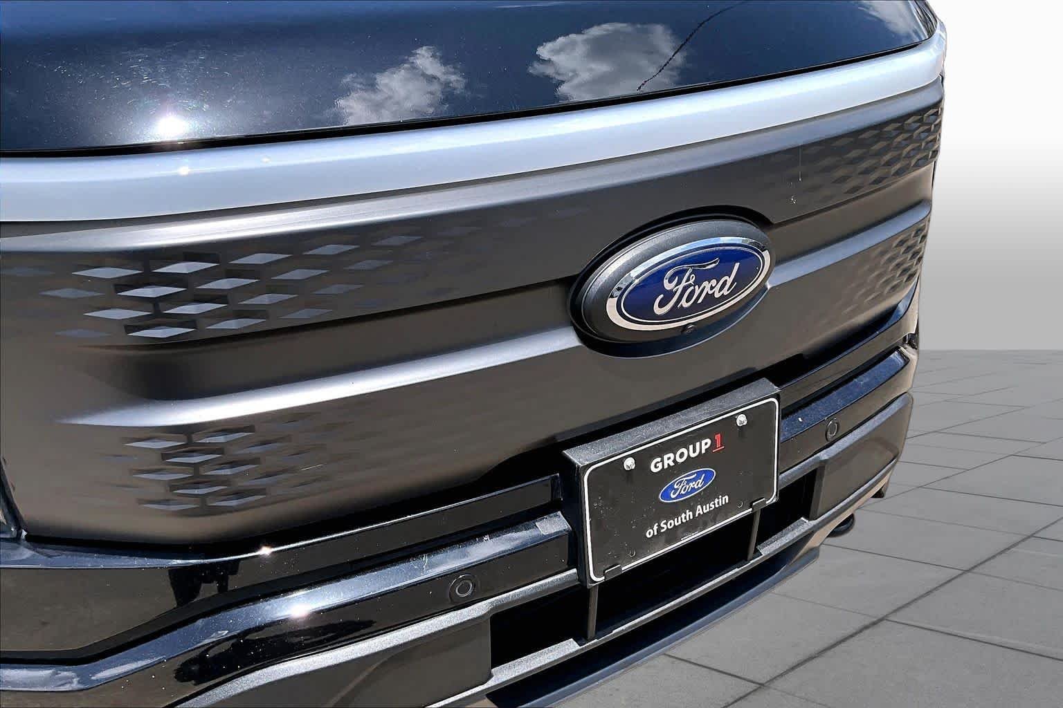 Used 2023 Agate Black Ford XLT image 29