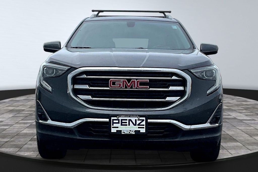 Used 2018 Gray GMC SLT image 2