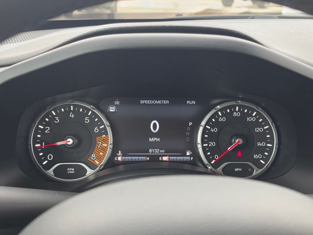 Certified Used 2022 Gray Jeep Latitude image 38