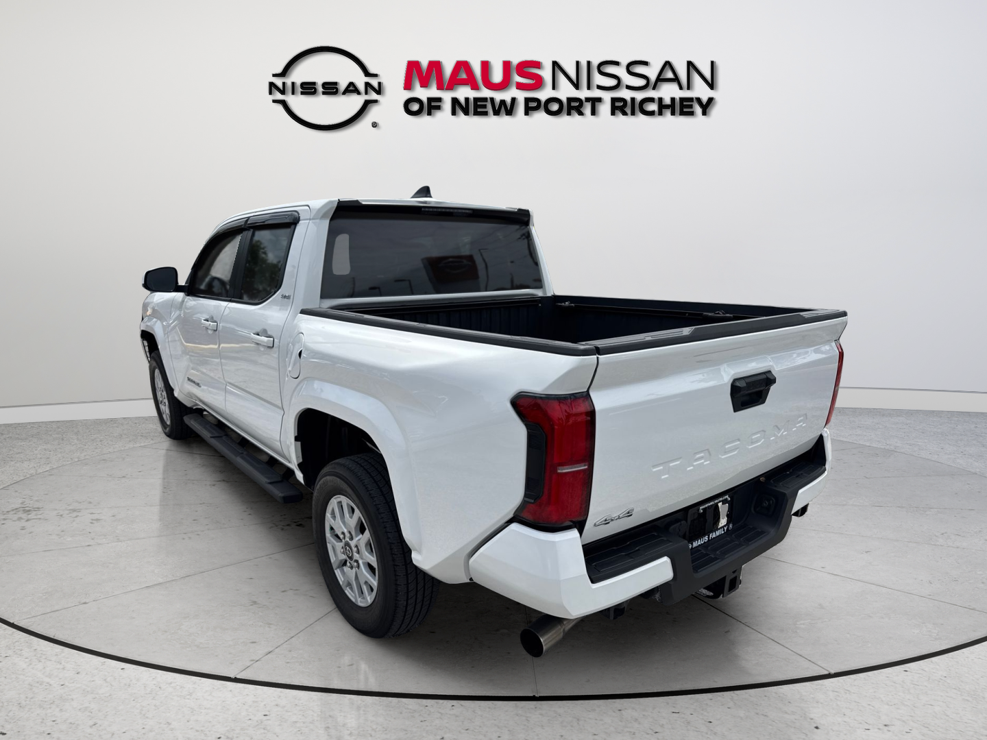 Used 2024 White Toyota SR5 image 8