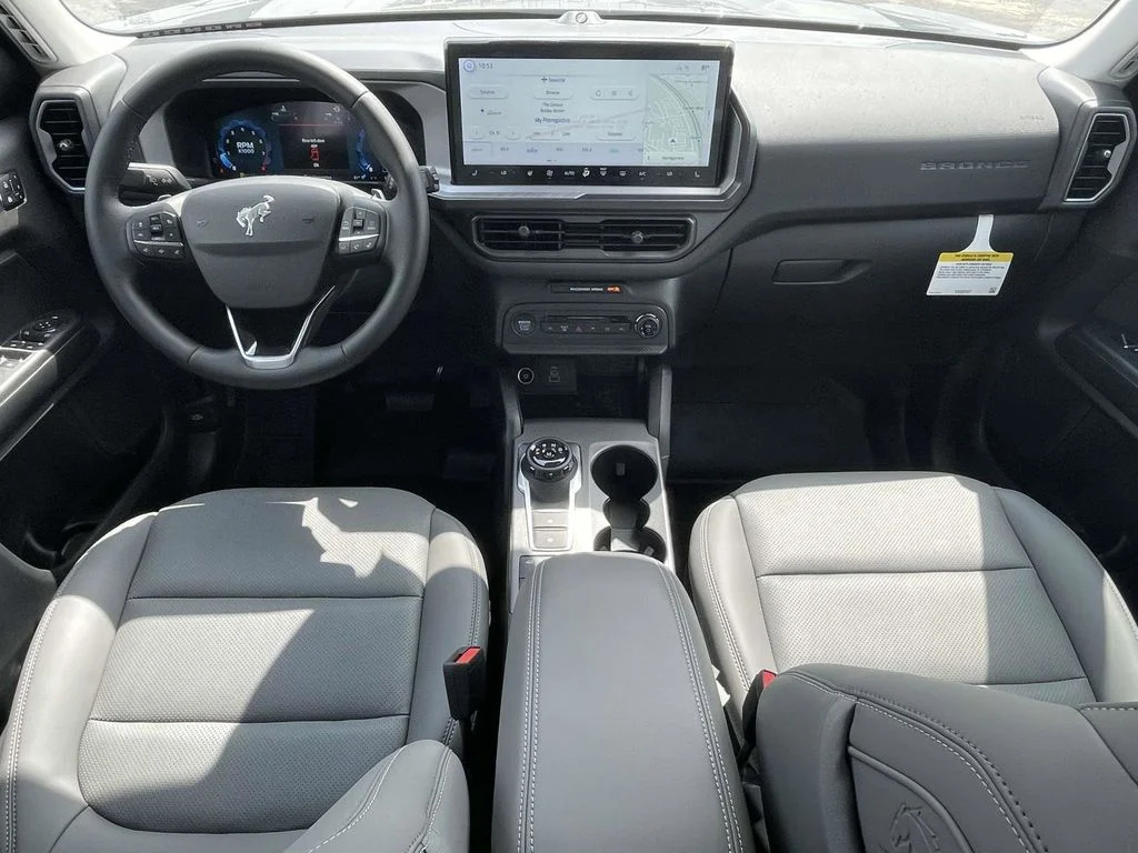 New 2025 Oxford White Ford Badlands® image 10