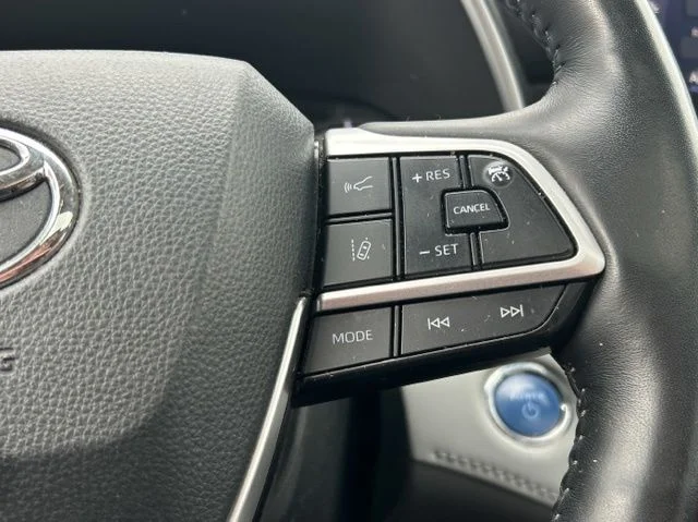 Used 2022 Celestial Silver Metallic Toyota Limited image 31