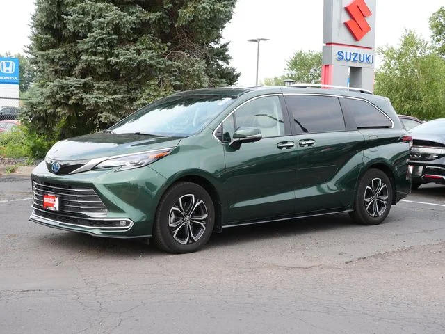 Used 2025 Cypress Toyota Platinum image 2