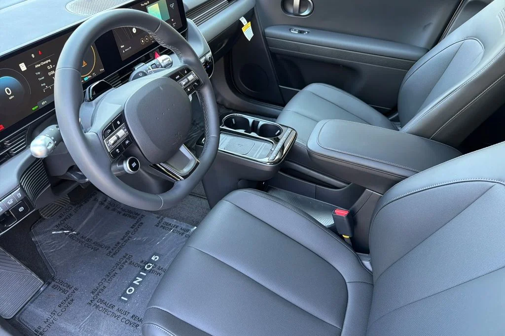 New 2026 White Hyundai SEL image 7