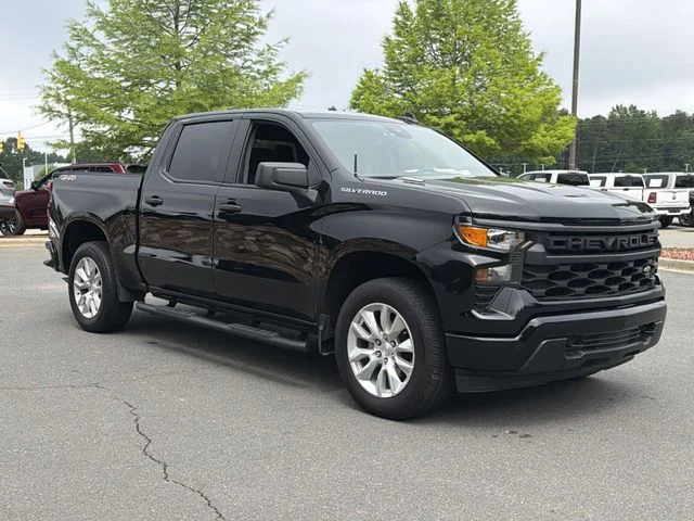 Used 2025 Black Chevrolet Custom image 15