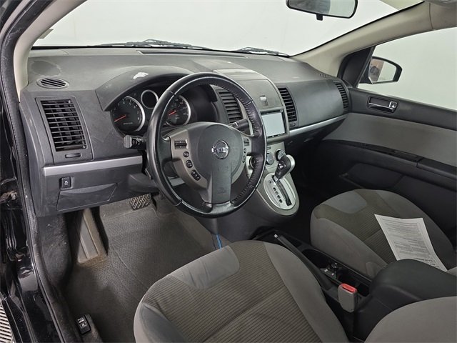 2012 Nissan Sentra 2.0 SR photo 3