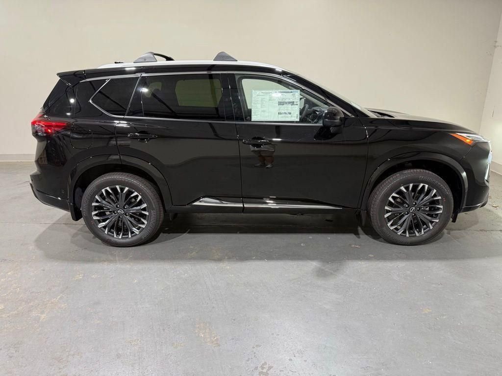 2026 Nissan Rogue Platinum - Photo 8