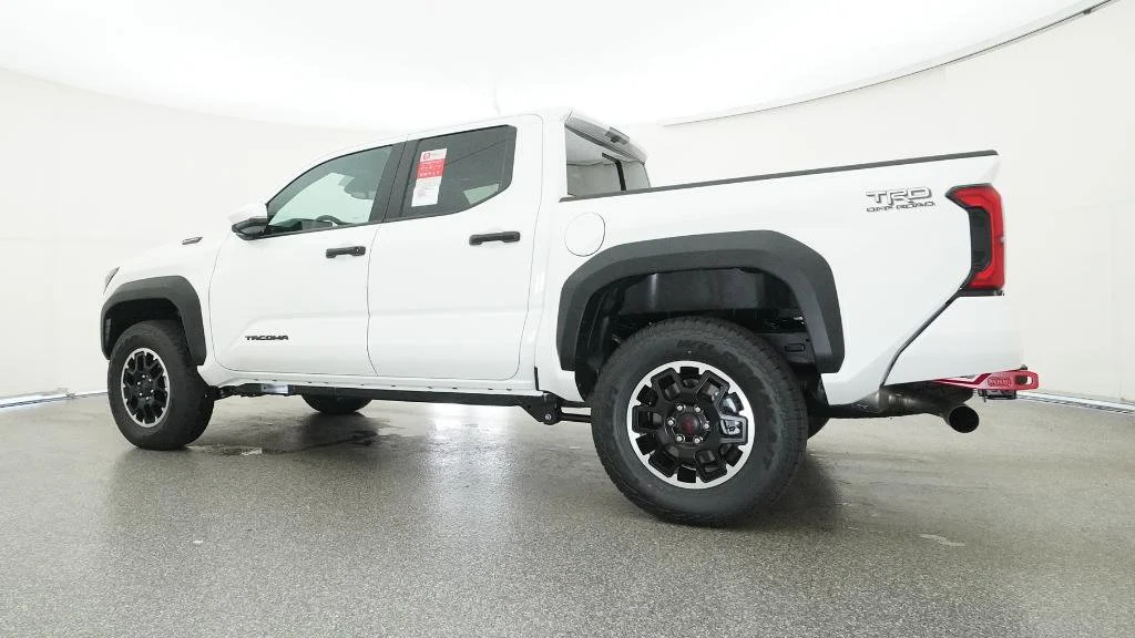 2025 Toyota Tacoma TRD Off Road - Photo 12