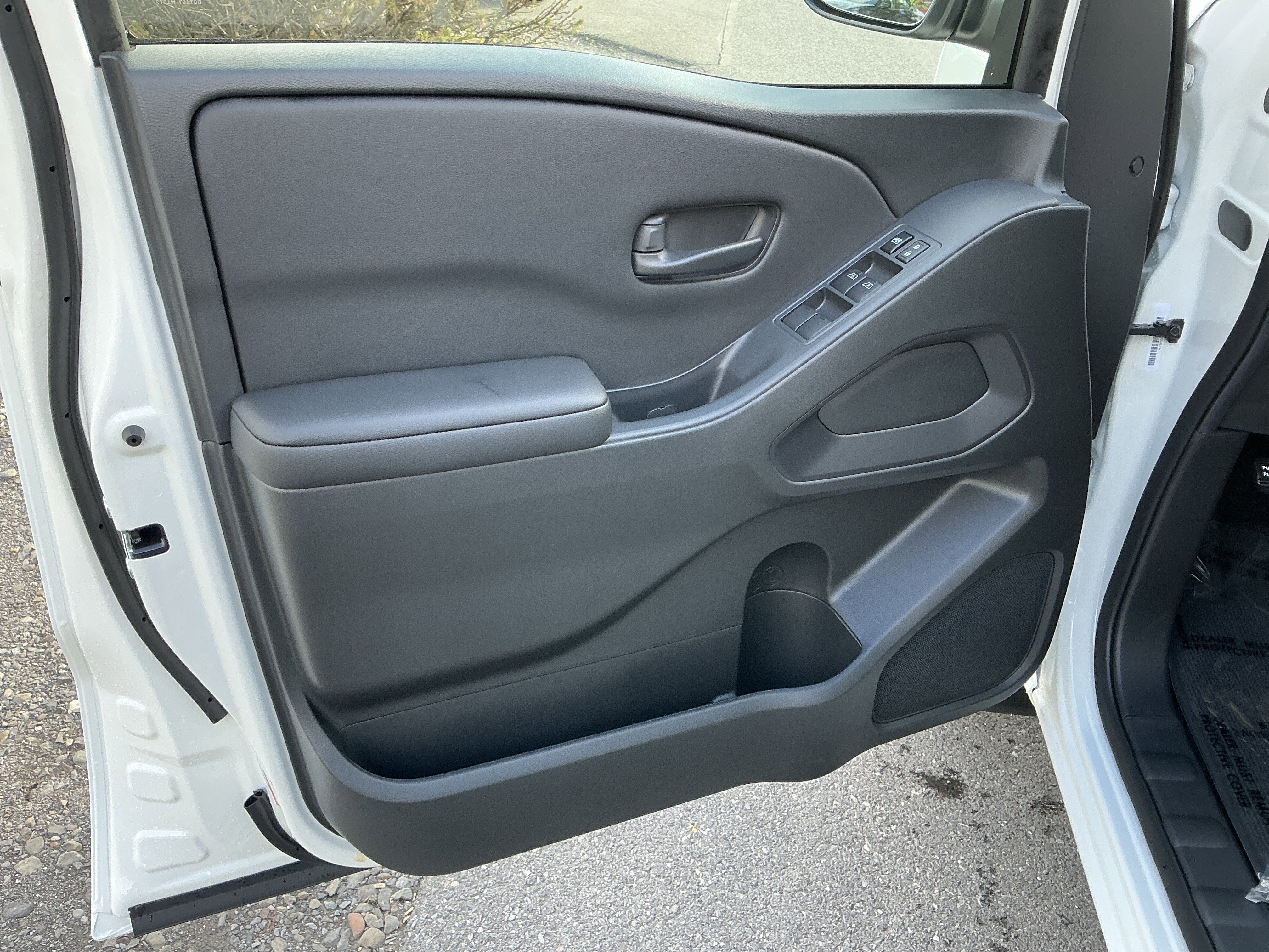 New 2026 Glacier White Nissan Crew Cab S image 18