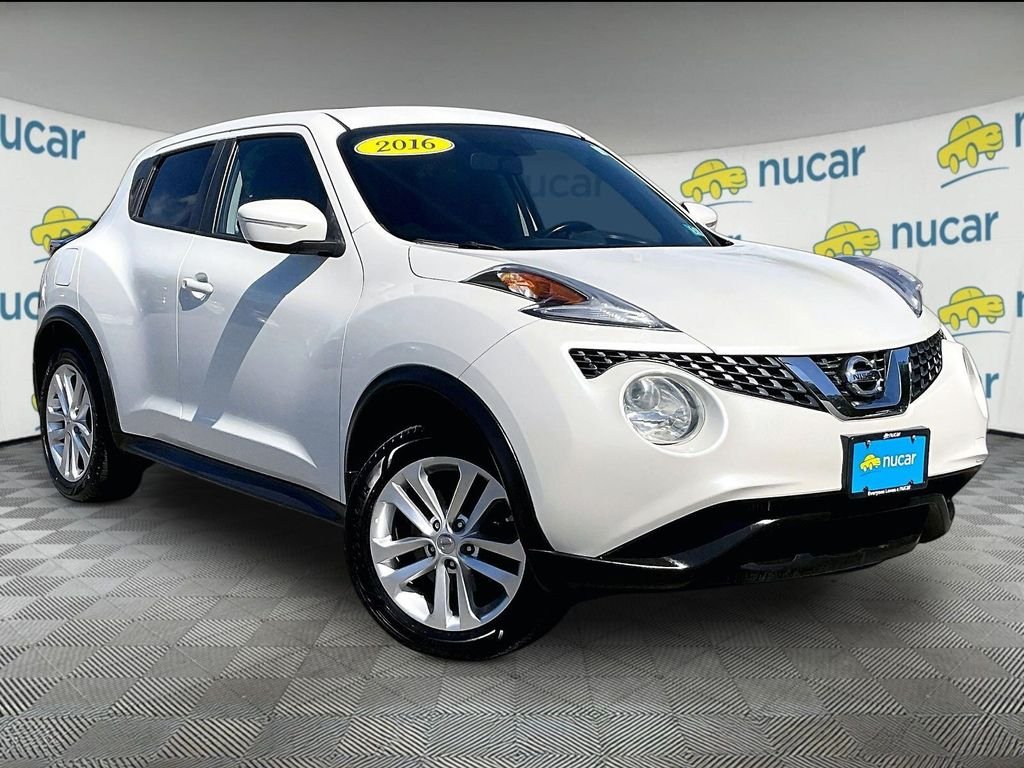 Used 2016 White Nissan SV image 1
