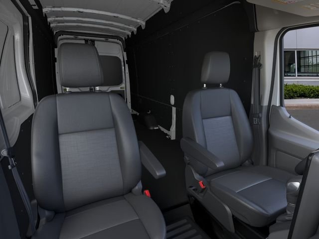 New 2026 Oxford White Ford Base image 10