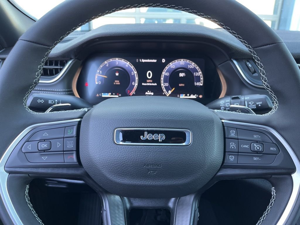 New 2025 Silver Zynith Exterior Paint Jeep Altitude X image 31