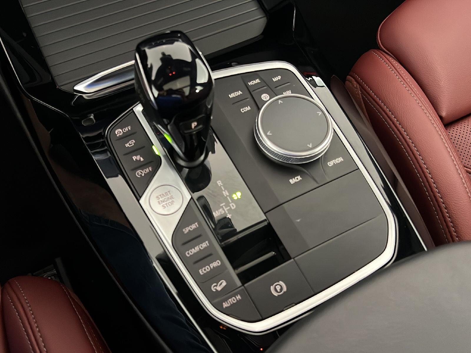 Used 2024 Black Sapphire Metallic BMW xDrive30i image 20