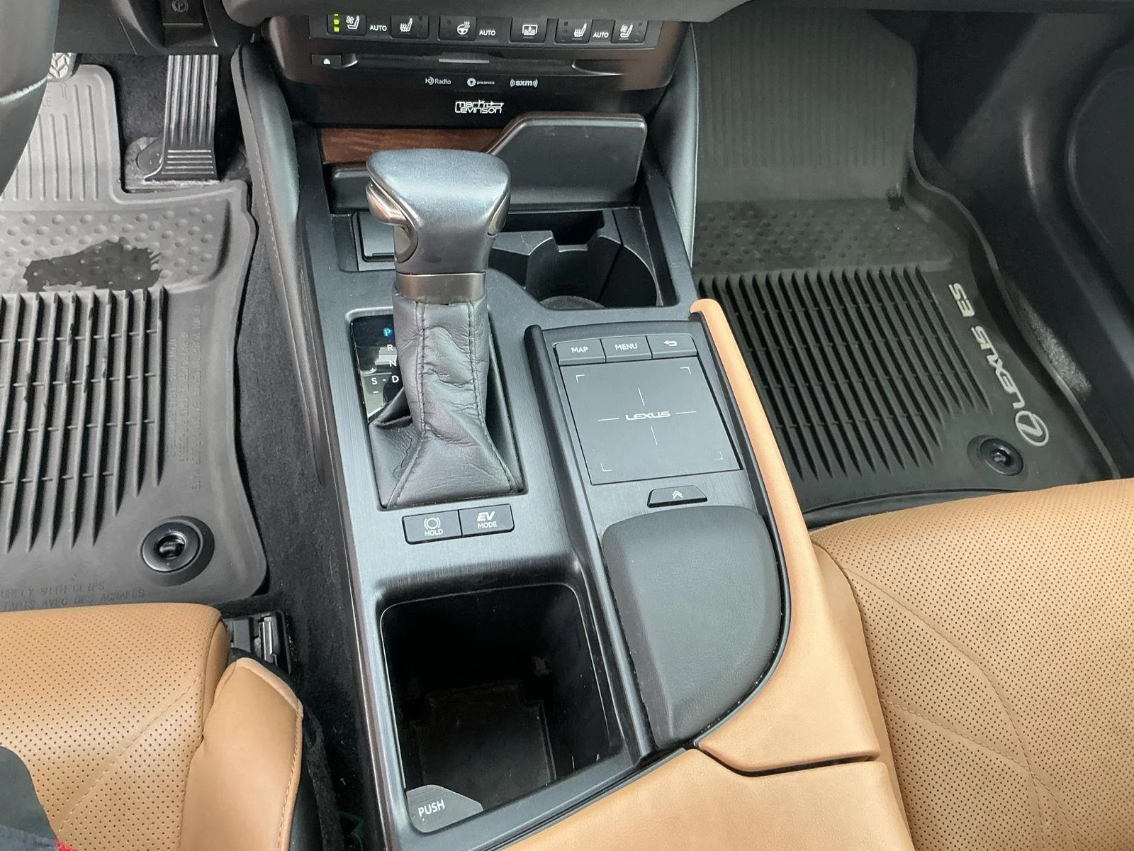 Used 2022 Nightfall Mica Lexus ES 300h Luxury image 14