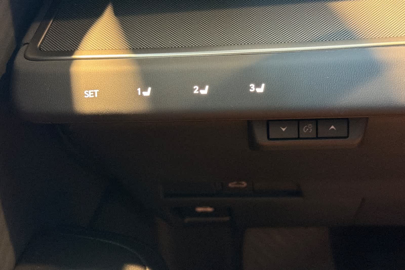 New 2026 Iridium Lexus ES 500e PREMIUM AWD image 25