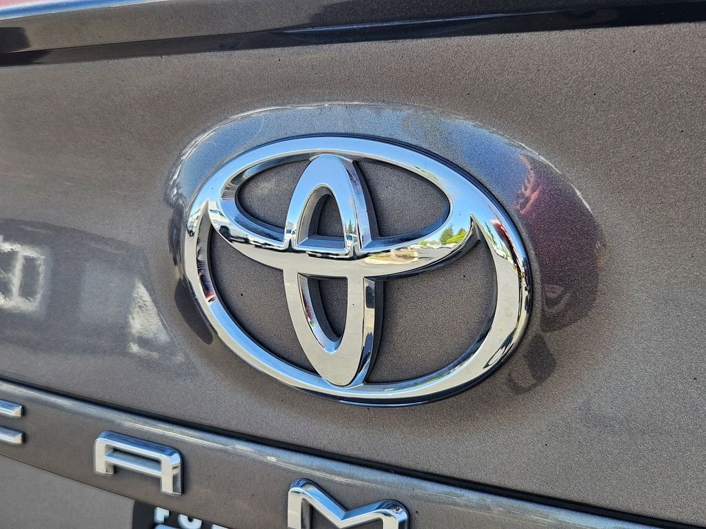 Used 2024 Predawn Gray Mica Toyota SE image 27