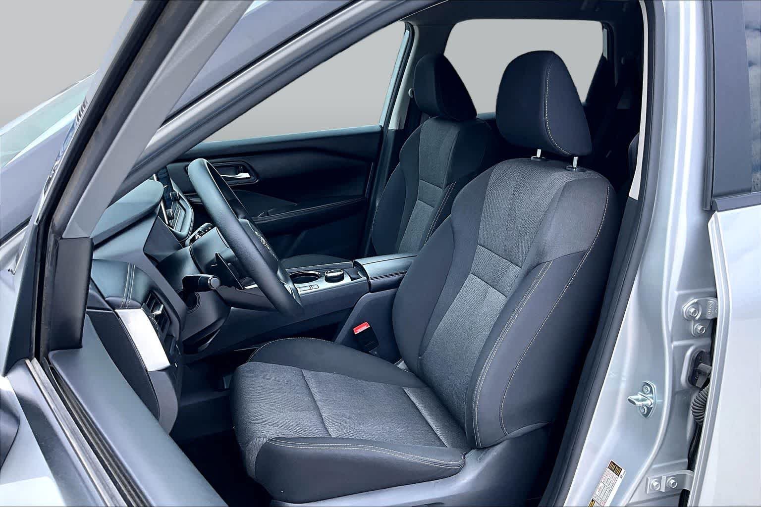 Used 2024 Brilliant Silver Metallic Nissan SV image 8