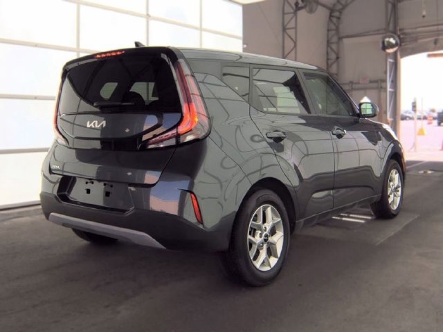 Certified Used 2025 Gray Kia LX image 3