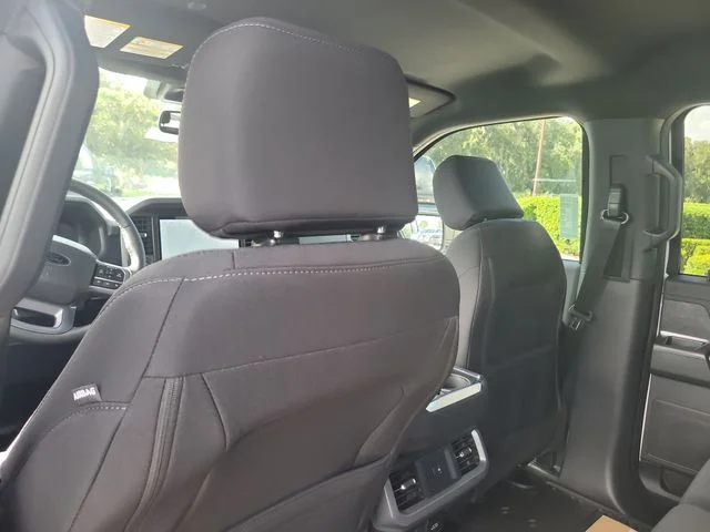 New 2026 Oxford White Ford XLT image 12