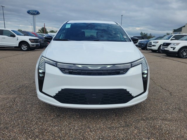 New 2027 Bright White Clear-Coat Paint Chrysler Select image 19