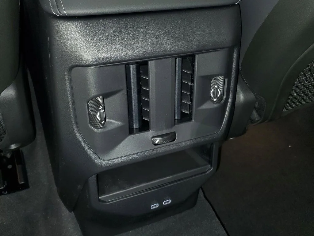 2026 BMW X3 30 - Photo 12