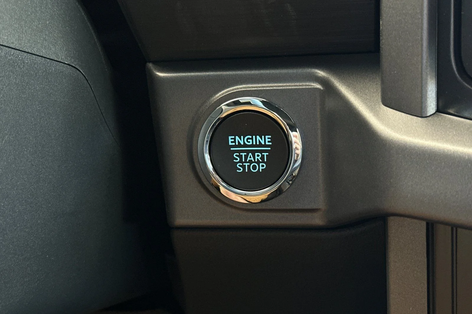 New 2026 Avalanche Ford XLT image 21