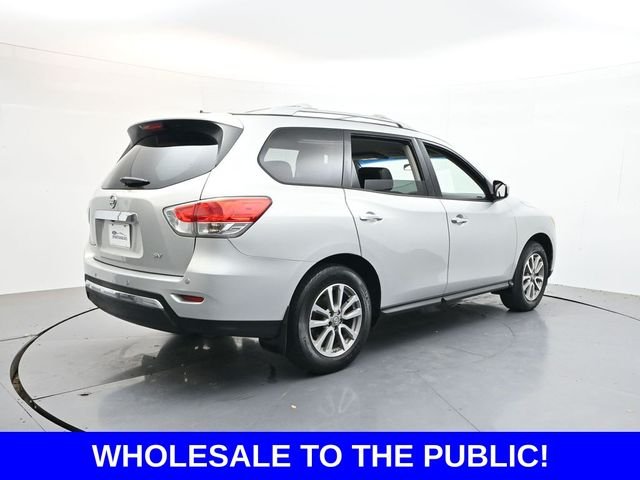 Used 2014 Silver Nissan SV image 7